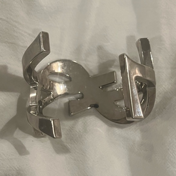 Ysl silver signature monogram cuff bracelet - Picture 6 of 10
